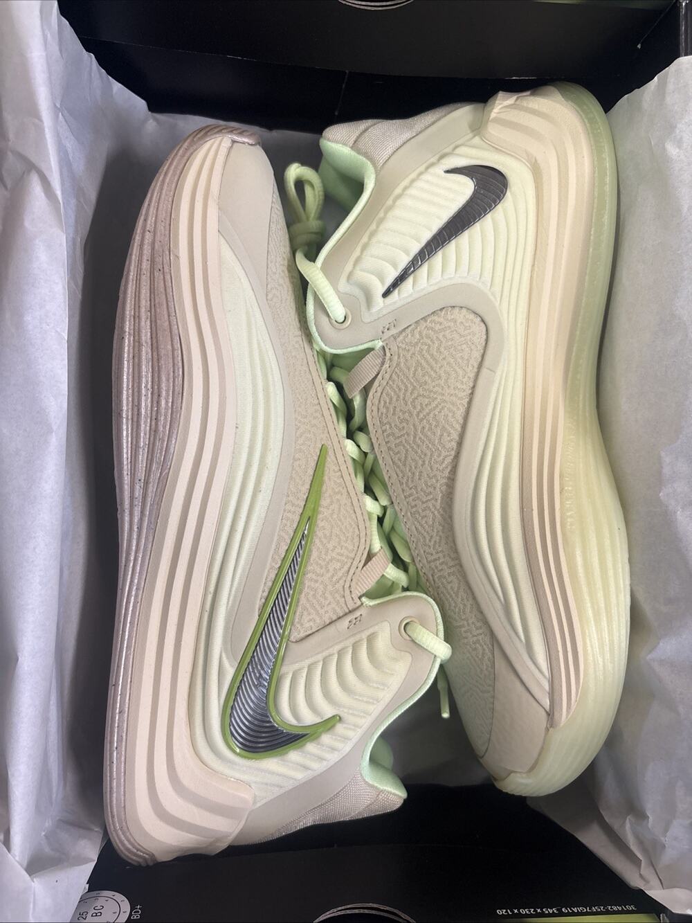 Nike Men’s Giannis Freak 7 LE Size 10 Lt Khaki/Cave Stone-volt